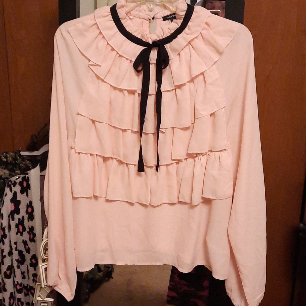 Ruffled blouse from Fashion Nova Size MEDIUM